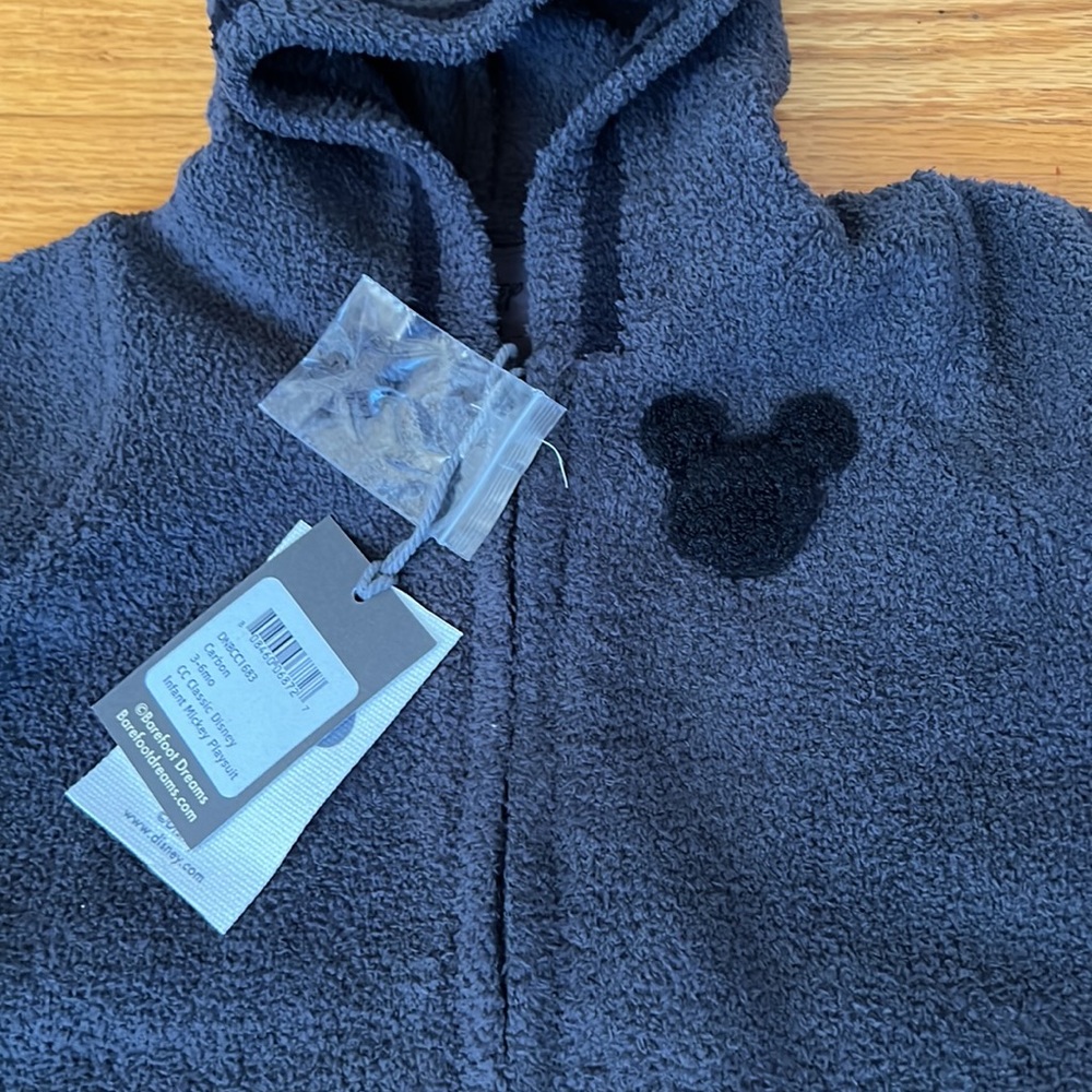 NWT Barefoot Dreams Disney Mickey Mouse Playsuit! - Picture 4 of 10